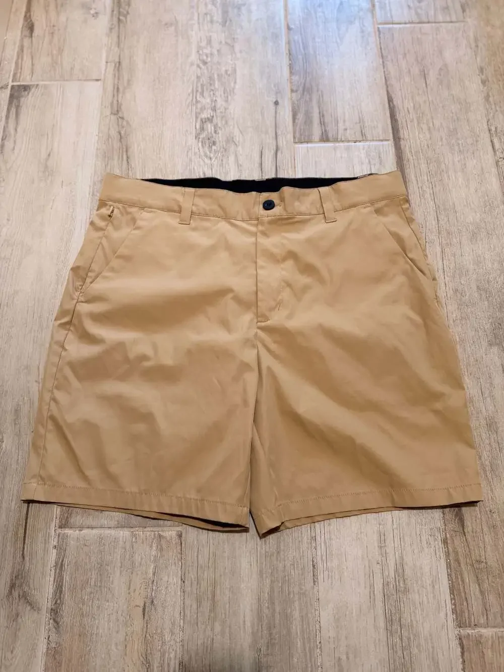 32 Degrees Cool Men's Performance Golf Stretch Shorts Khaki Size 36